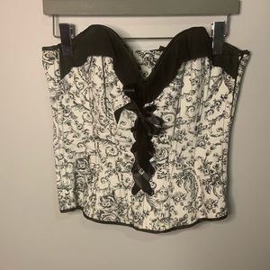 Women’s size 36 Shirley of Hollywood corset.